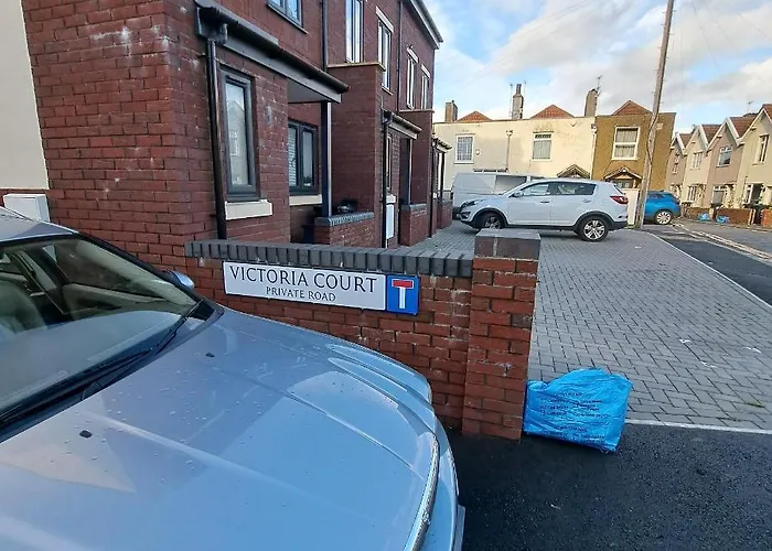 Lovely And Modern Groundfloor 1 Single Bedroom With Netflix, Tea/coffee/biscuits Bristol