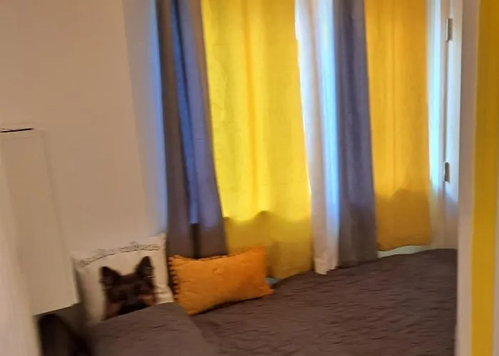 Lovely And Modern Groundfloor 1 Single Bedroom With Netflix, Tea/coffee/biscuits Гостьовий будинок Бристоль